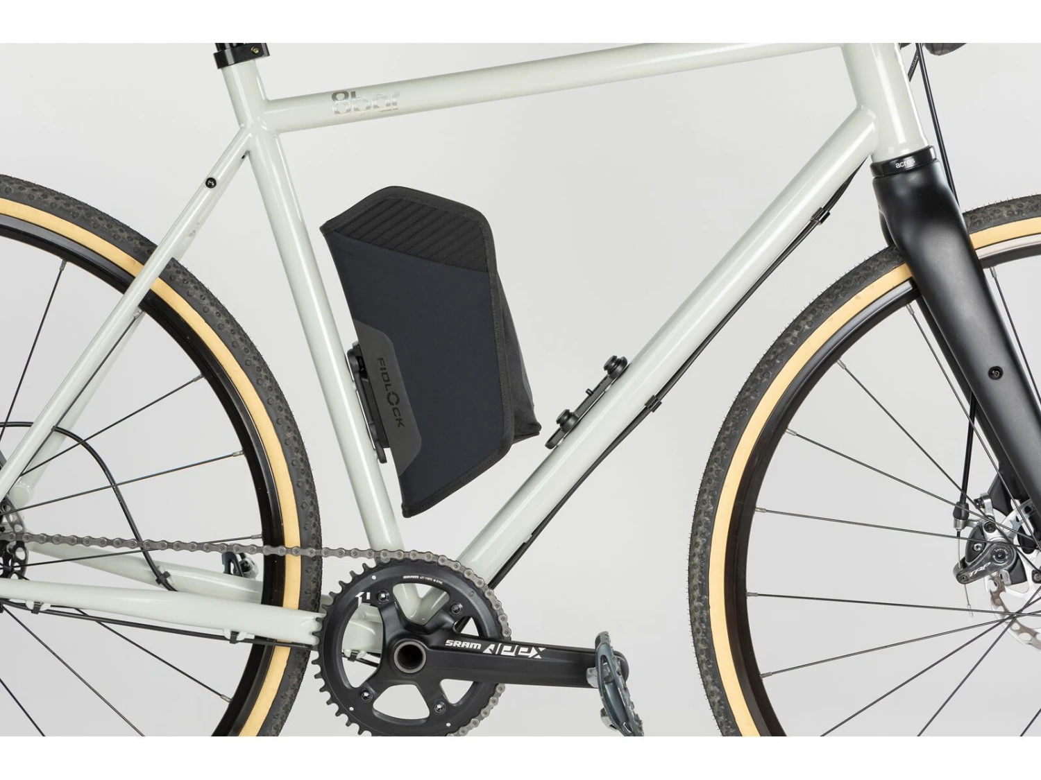 Fidlock Twist Essential Bag L + Bike Base, Black/green 4 Fidlock Twist Essential Bag L + Bike Base, Black/green – Bild 4